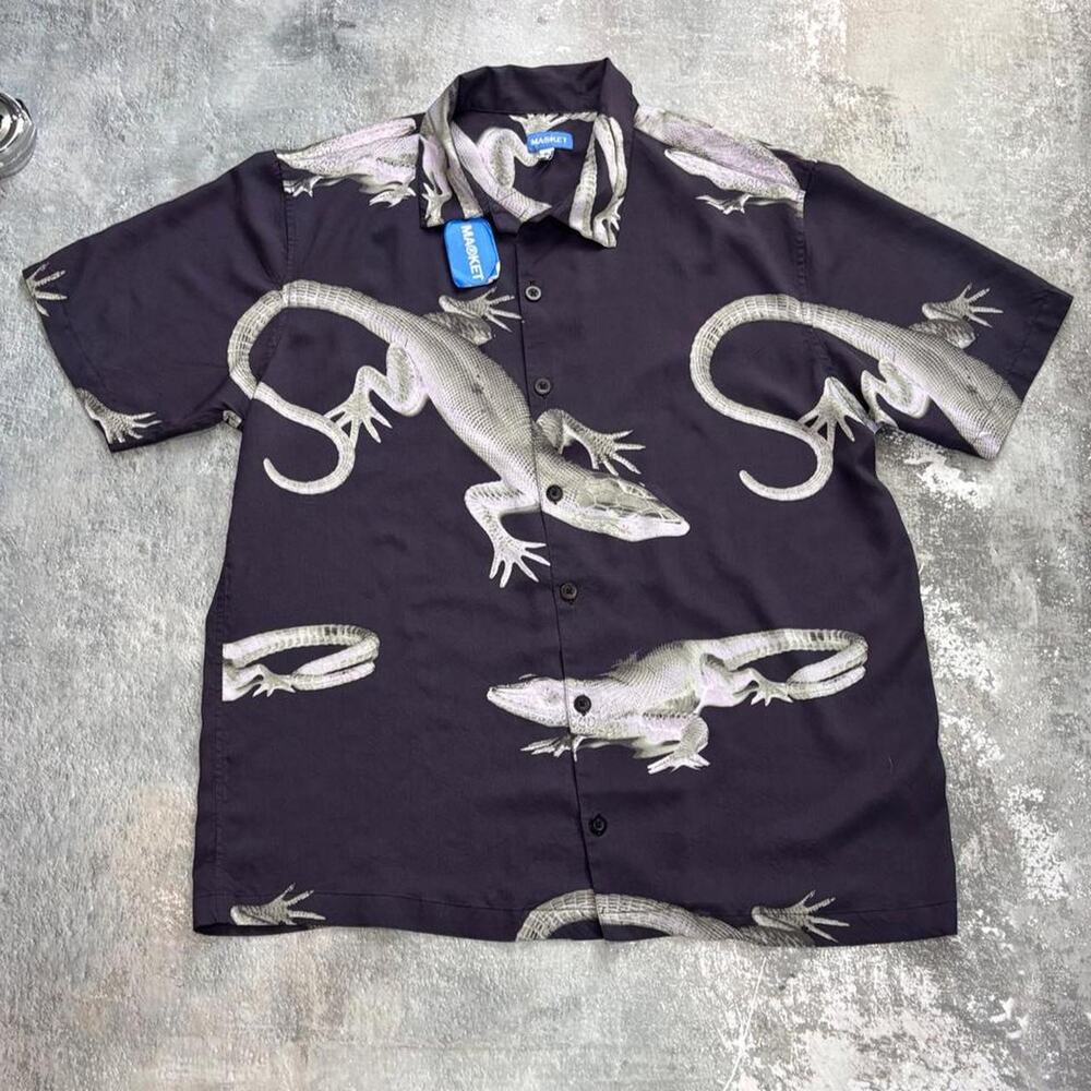Black & Gray Market Gila Monster Printed Button-Up Shirt! Size XL